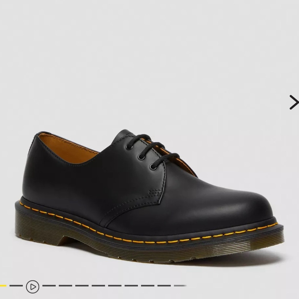 Dr. Martens Black Leather Oxford The Original